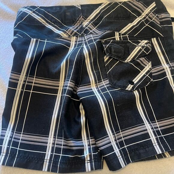 Hurley boys swim shorts - Picture 3 of 4